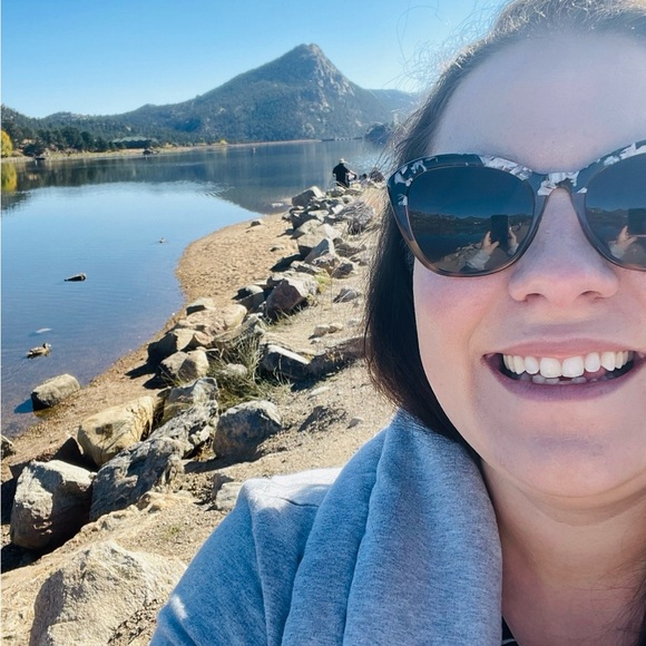 Meet your Posher, Elizabeth - Picture 1 of 1